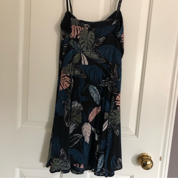 Talula by Aritzia Lipinski summer mini dress Sz 2 - Picture 3 of 13